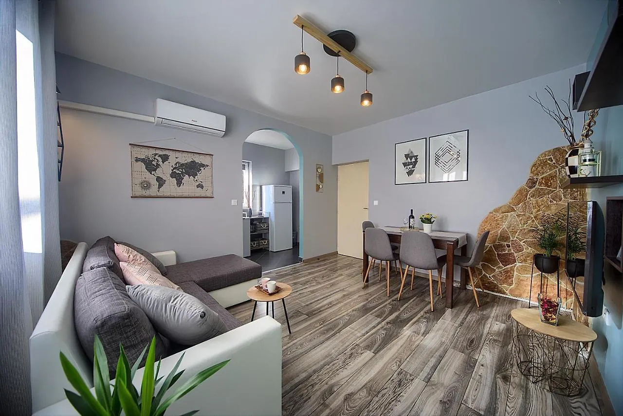 Apartment Korado Pula